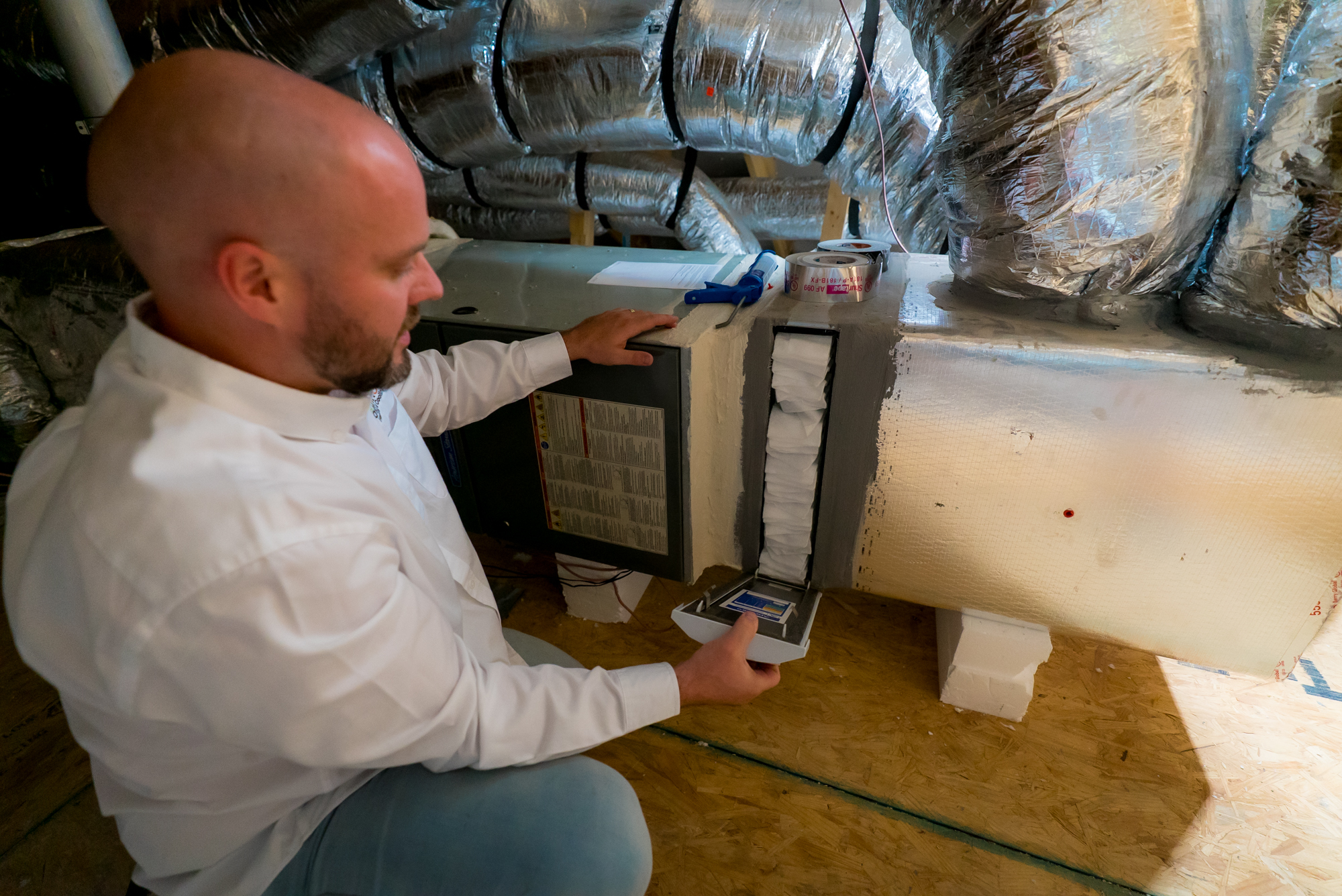 Blown-in insulation installation service